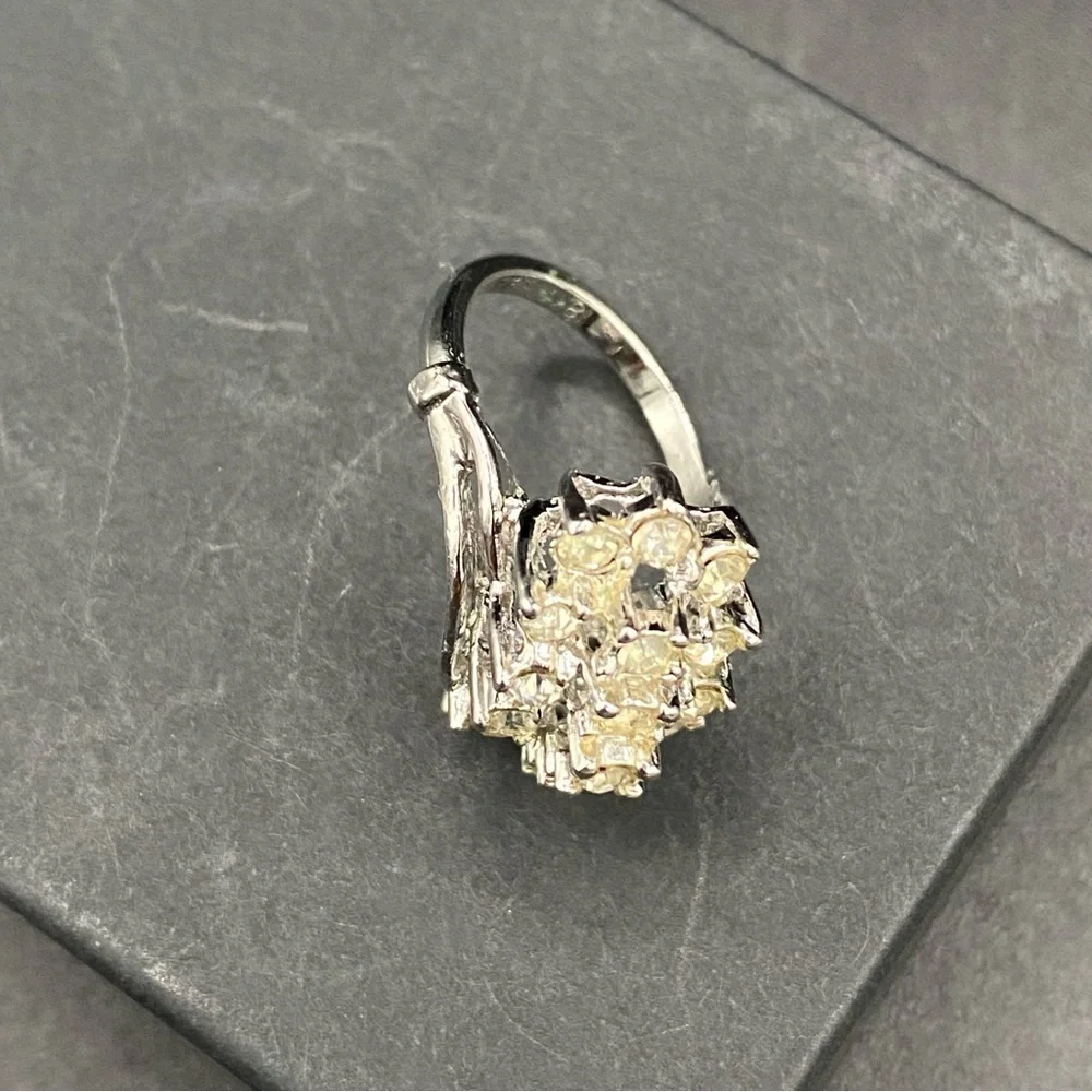 Vintage 18kt Rhodium Plated Tiered Cluster Ring with Clear Rhinestones